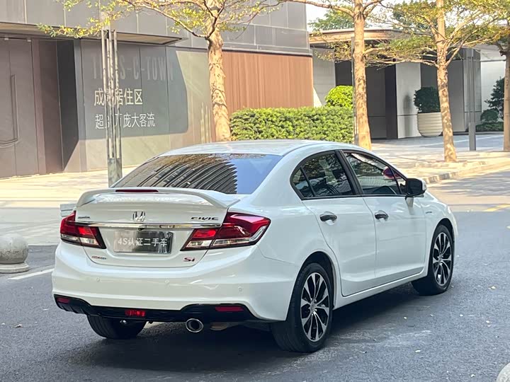 Honda Civic — фото 5