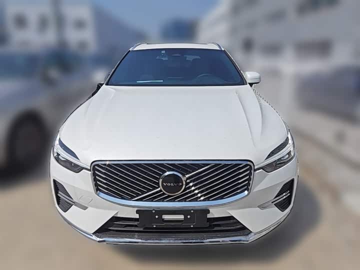 Volvo XC60 2026 B 5 4 WD — фото 5