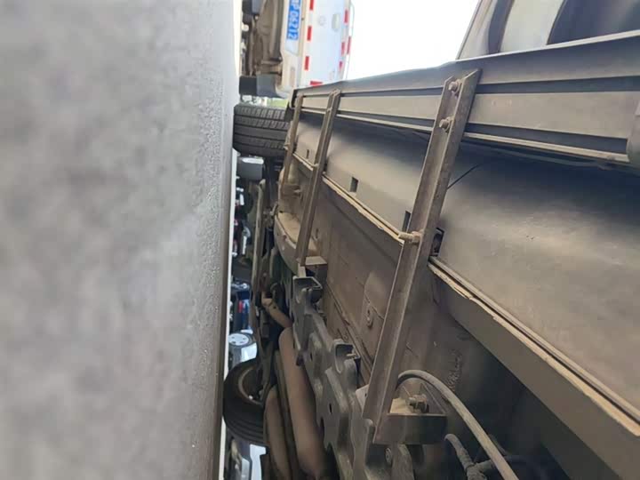 Changan CS15 2016 1.5 L MT — фото 22