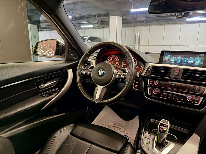 BMW 3-Series 2017 330i MSport — фото 13