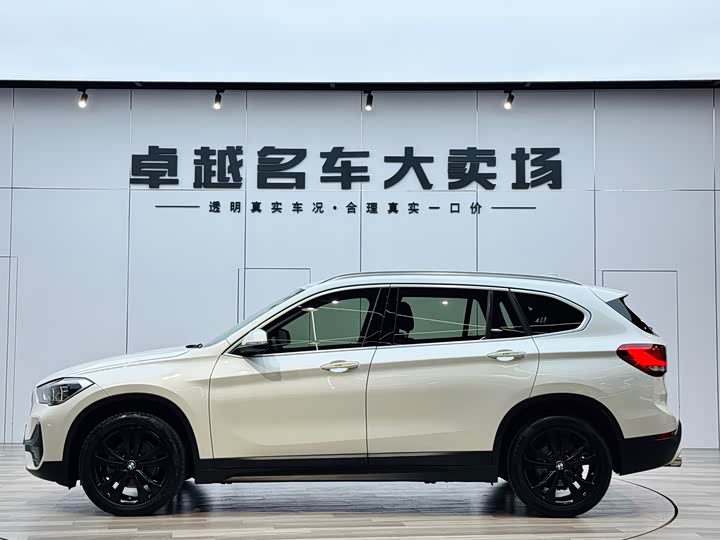 BMW X1 2020 s Drive 20 Li — фото 4