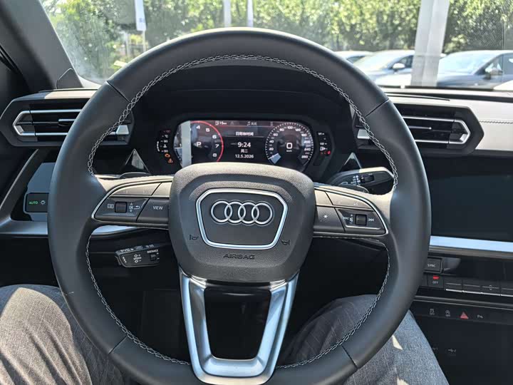 Audi A3 2025 Sportback 35 TFSI — фото 18
