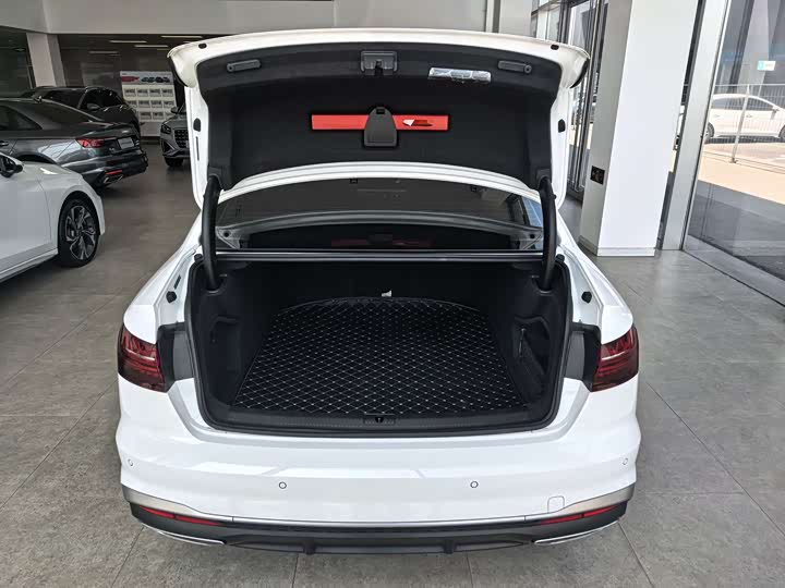 Audi A4L 2024 40 TFSI — фото 14