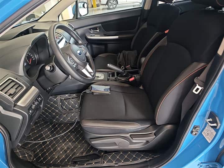 Subaru XV 2016 2.0i — фото 15
