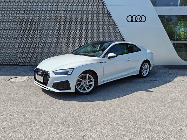 Audi A5 2024 Coupe 40 TFSI — фото 1