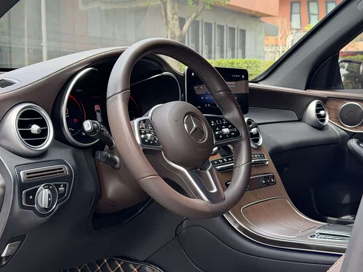 Mercedes-Benz GLC 2022 GLC 300 L 4 MATIC — фото 17