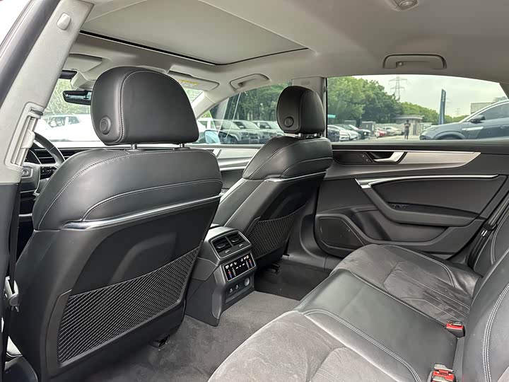 Audi A 7 L 2024 45 TFSI S-line — фото 8