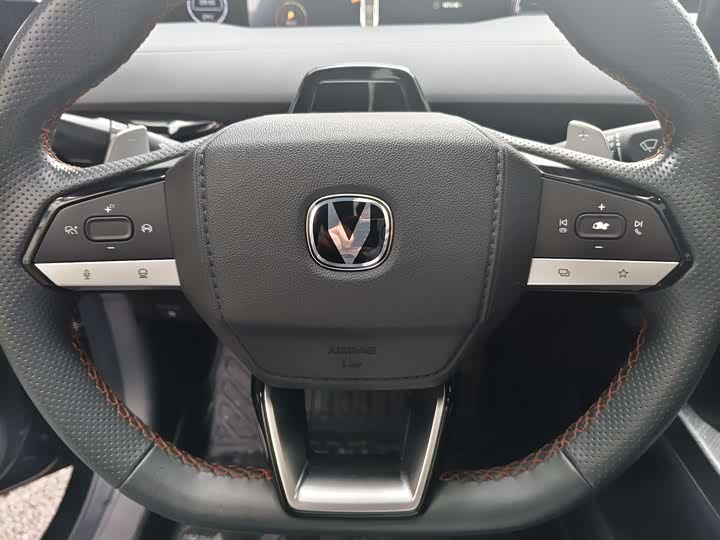 Changan UNI-V 2022 1.5 T — фото 10