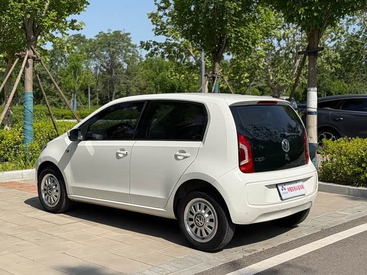 Volkswagen up! 2015 1.0 L move up! — фото 19