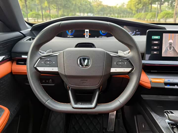 Changan UNI-V 2023 1.5 T — фото 14