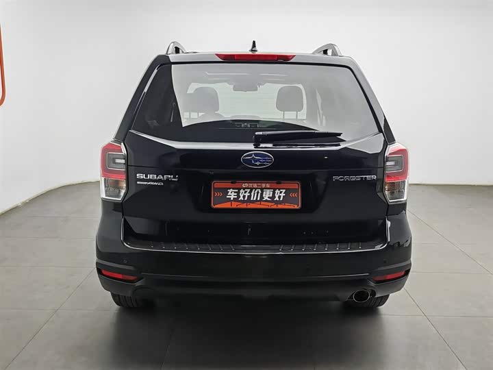 Subaru Forester — фото 4