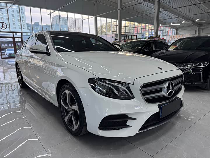 Mercedes-Benz E-Class 2019 E 300 L — фото 3