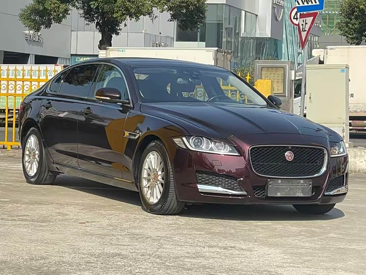 Jaguar XFL 2017 XFL 2.0 T 200 PS — фото 3