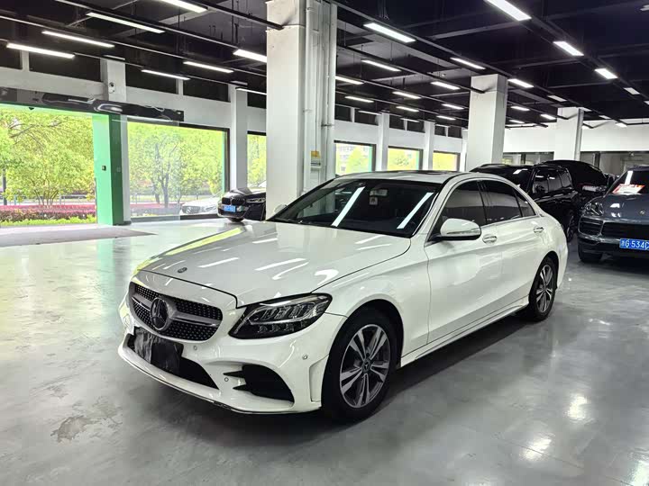 Mercedes-Benz C-Class 2020 C 200 L — фото 1