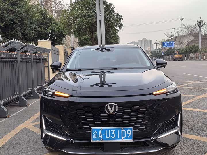Changan UNI-K 2024 2.0 T 2 WD — фото 2