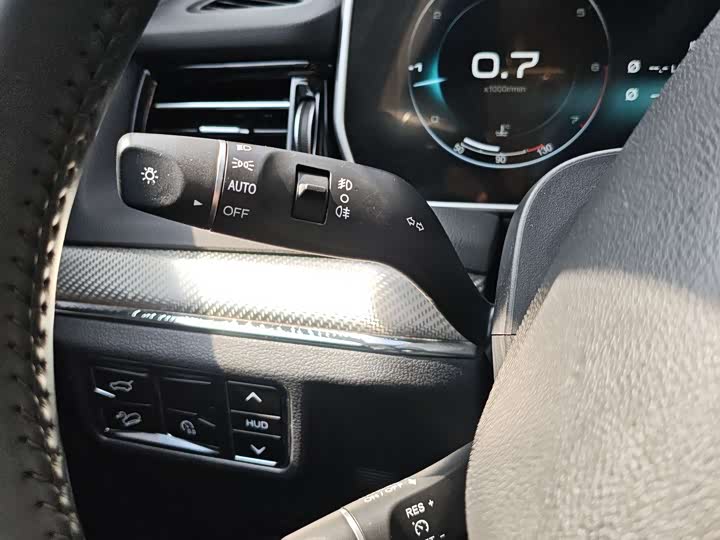 Hongqi HS5 2019 2.0 T 4 WD — фото 11