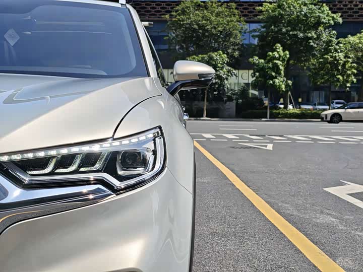 Hongqi HS5 2019 2.0 T 4 WD — фото 17