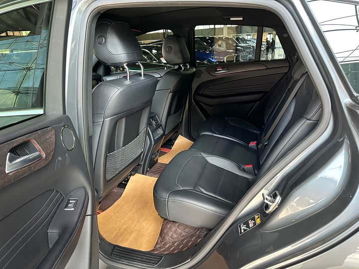 Mercedes-Benz GLE 2018 GLE 320 4 MATIC SUV — фото 10