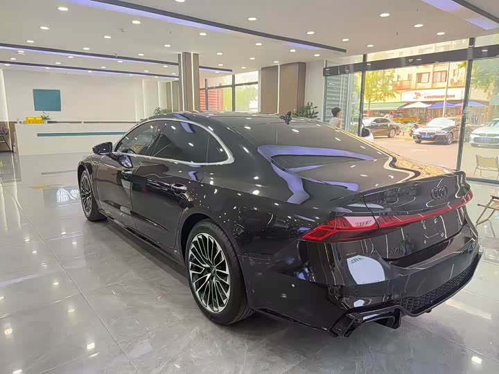 Audi A7L 45 TFSI люкс — фото 10