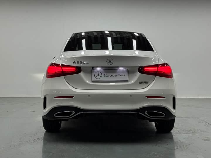 Mercedes-Benz A-Class 2024 A 200 L — фото 18