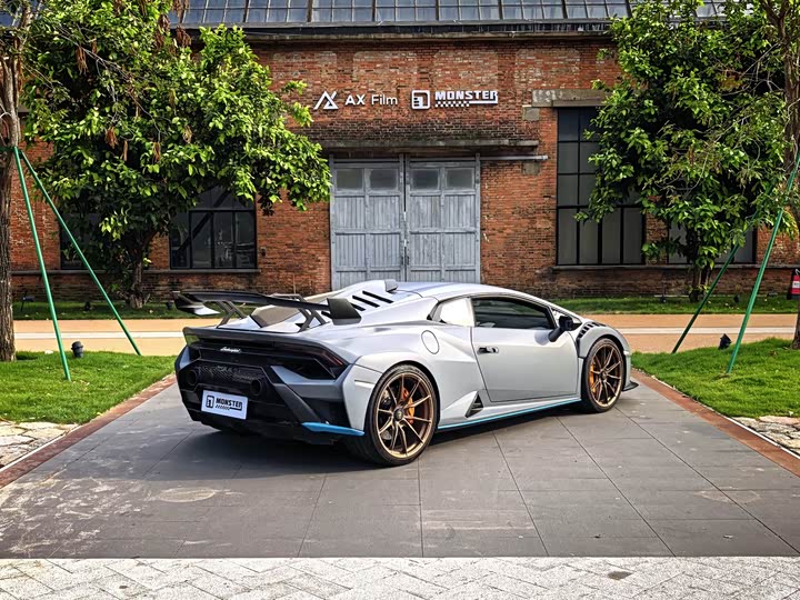 Lamborghini Huracán 2021 Huracán STO — фото 6