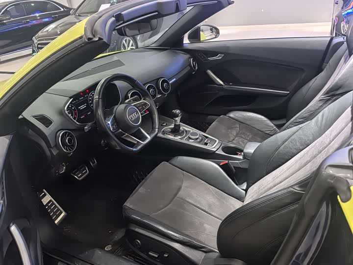 Audi TT 2015 TT Roadster 45 TFSI — фото 8