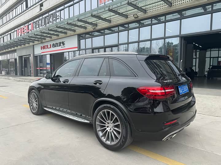 Mercedes-Benz GLC 2017 AMG GLC 43 4 MATIC — фото 5