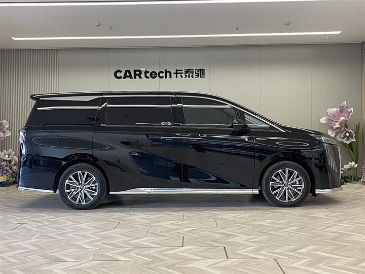 Trumpchi M8 2024 Hybrid — фото 4