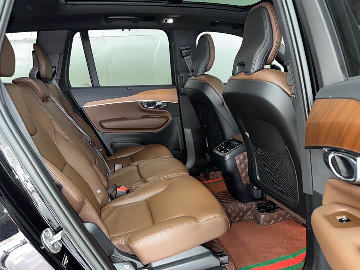 Volvo XC90 2022 B 6 7 — фото 13
