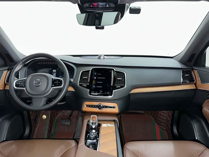 Volvo XC90 2022 B 6 7 — фото 15
