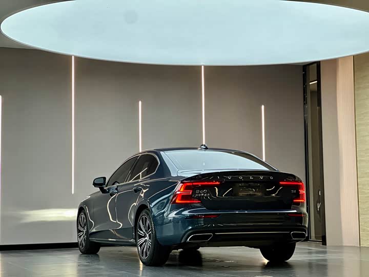 Volvo S60 2021 T 4 — фото 10