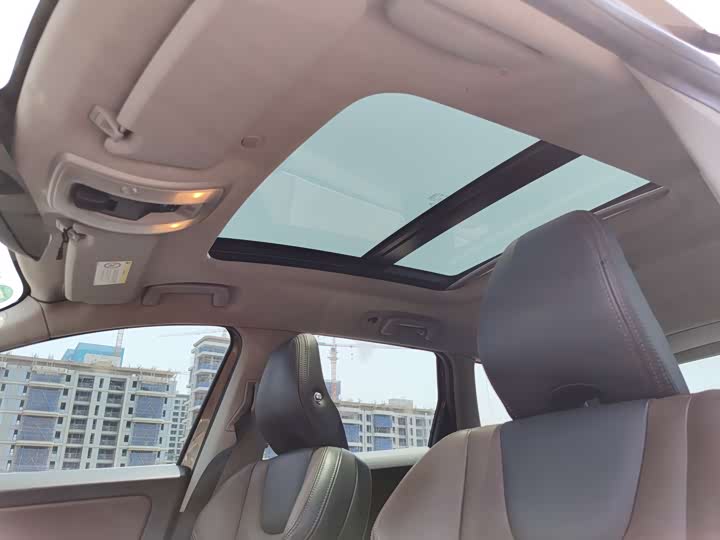 Volvo XC60 2015 T 5 AWD — фото 7