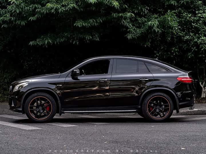 Mercedes-Benz GLE 2018 AMG GLE 43 4 MATIC SUV — фото 2