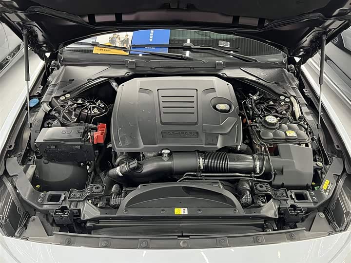 Jaguar XEL 2022 2.0 T 250 PS R-DYNAMIC S — фото 10