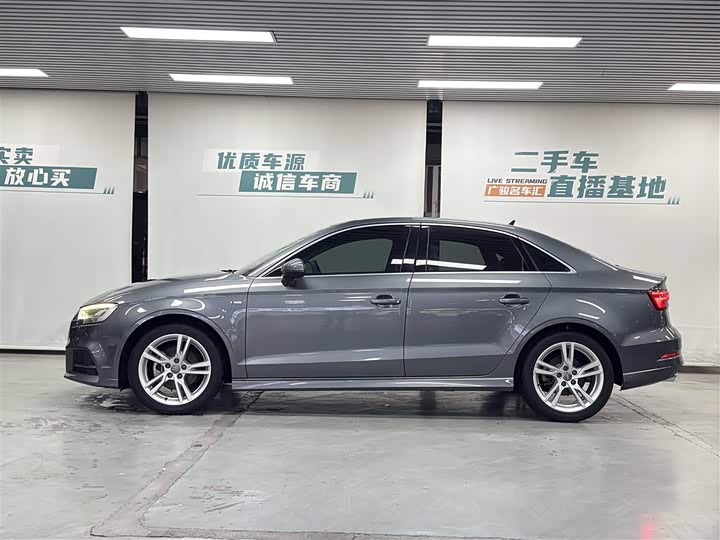 Audi A3 2020 Limousine 35 TFSI V — фото 4