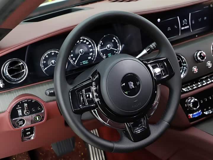 Rolls-Royce Ghost — фото 13