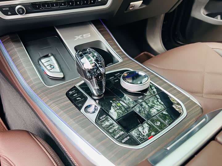 BMW X5 2022 x Drive 40 Li M — фото 20