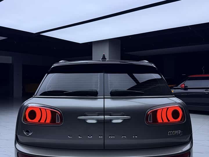 MINI Clubman — фото 3
