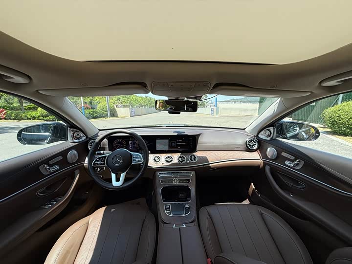 Mercedes-Benz E-Class 2020 E 300 L — фото 5