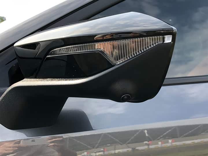 Changan UNI-V 2023 1.5 T — фото 10
