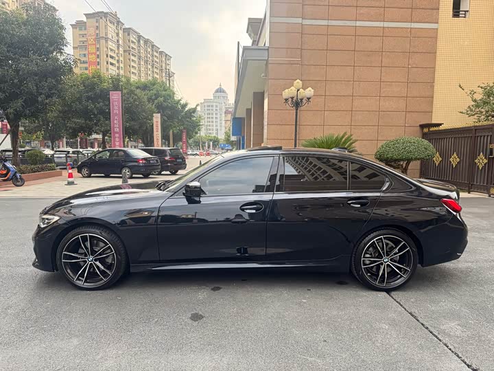BMW 3-Series 2021 330 Li x Drive M — фото 4