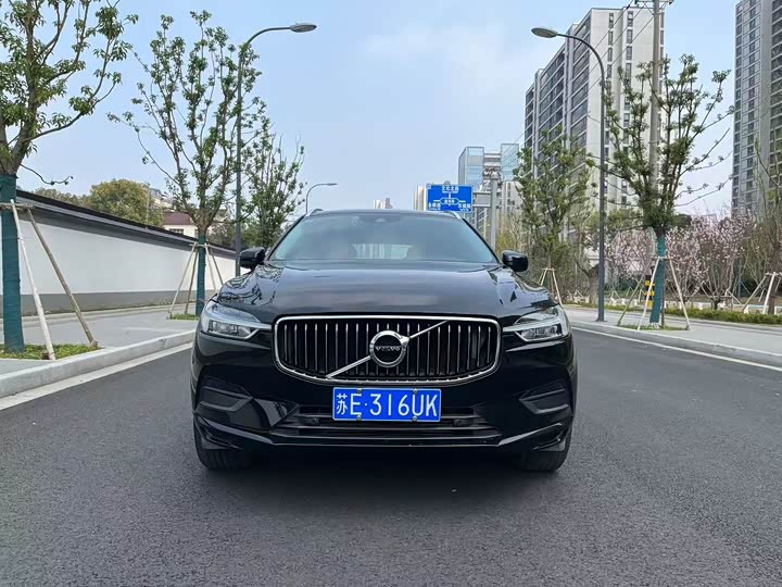 Volvo XC60 2019 T 5 4 WD VI — фото 2