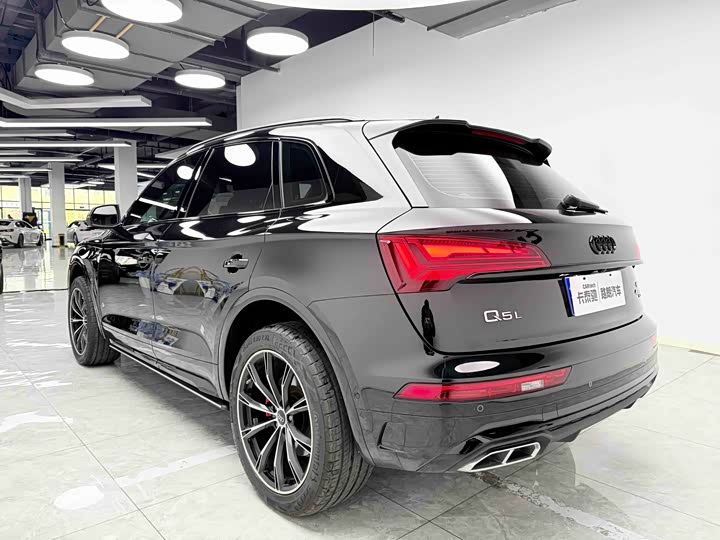 Audi Q5L 2024 45 TFSI — фото 4