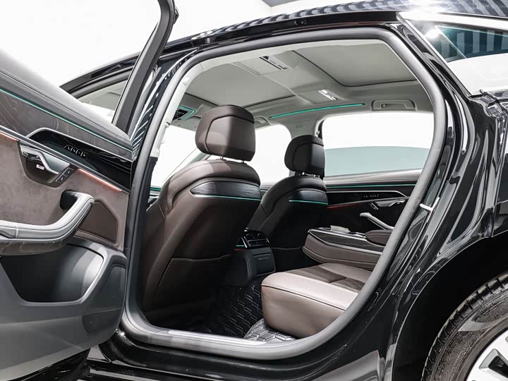 Audi A8 2025 A 8 L 50 TFSI quattro — фото 23