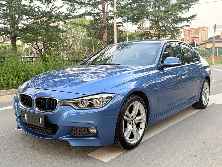 BMW 3-Series 2018 320i M — фото 1