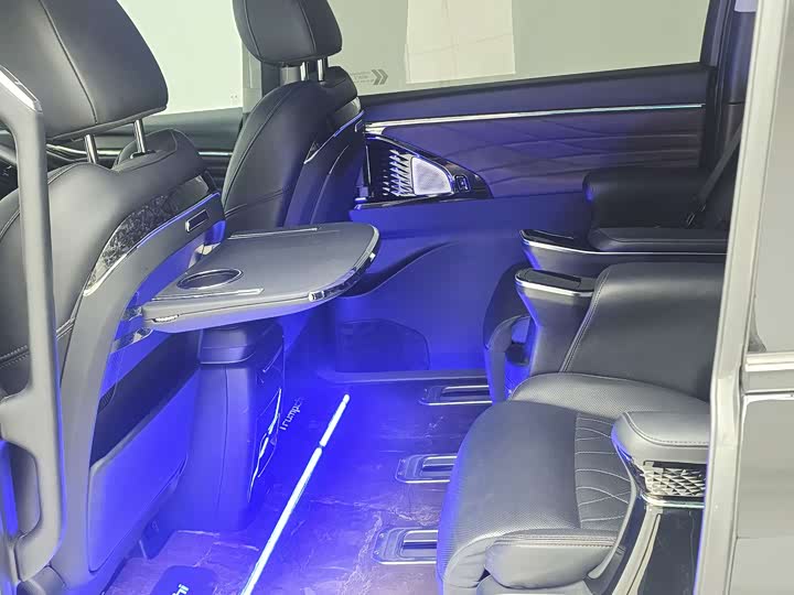 Trumpchi M8 2024 400 T — фото 7