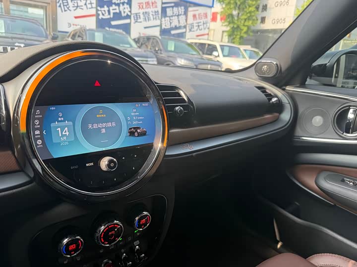 MINI Clubman — фото 17