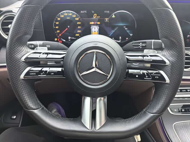 Mercedes-Benz E-Class 2021 E 300 L — фото 21