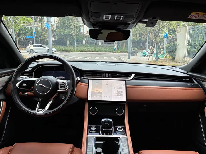 Jaguar XFL 2021 XFL 2.0 T P 250 2 WD — фото 12