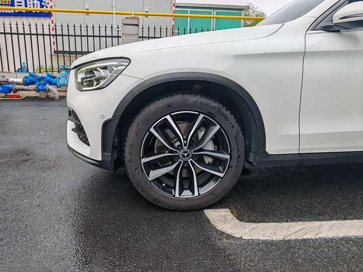 Mercedes-Benz GLC 2021 GLC 260 L 4 MATIC Luxury — фото 20